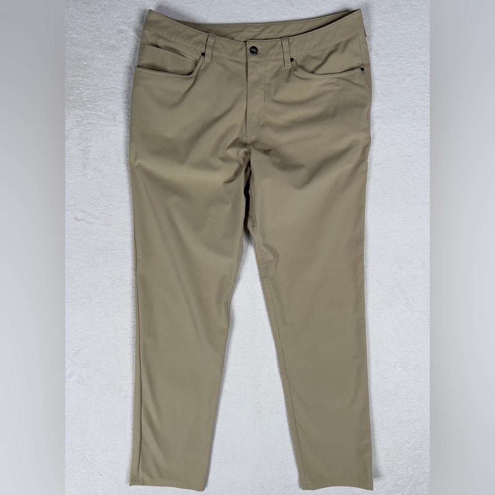 Lululemon ABC Pants Classic Fit 5 Pocket Warpstreme Men's 34x33‎ Khaki M5ADFS
